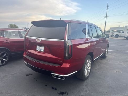 Used 2024 Cadillac Escalade Premium Luxury w/ Performance Package AWD/4WD image 3