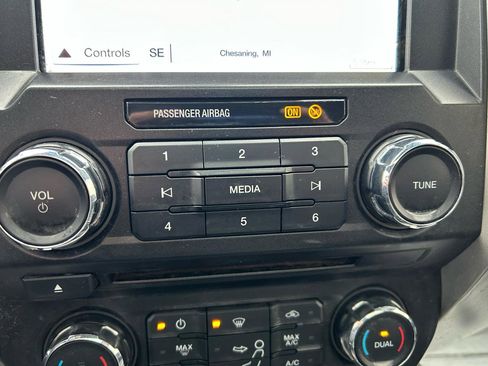 Used 2017 Ford F250 Lariat w/ Lariat Ultimate Package image 25