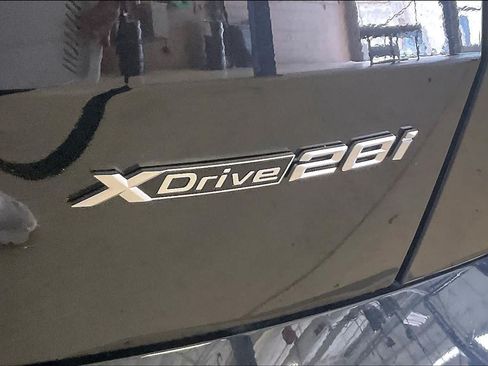 New 2026 BMW X2 xDrive28i w/ Technology Package AWD/4WD image 15