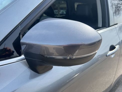 Used 2024 Nissan Pathfinder SL image 29