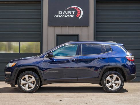 Used 2018 Jeep Compass Latitude AWD/4WD image 4