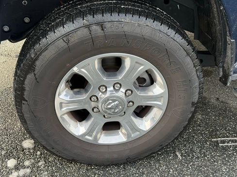 Used 2024 RAM 2500 Big Horn w/ Bed Utility Group image 11