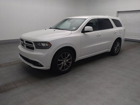 Used 2017 Dodge Durango GT RWD image 2