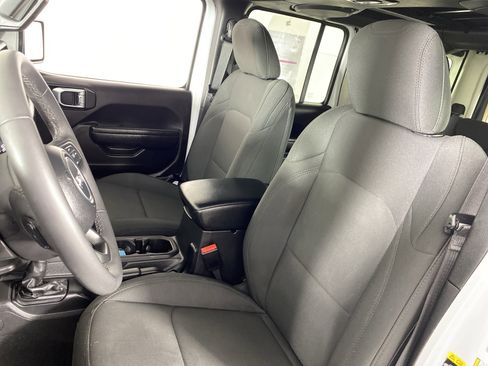 Used 2023 Jeep Wrangler Sport S w/ Sun And Sound Package image 18