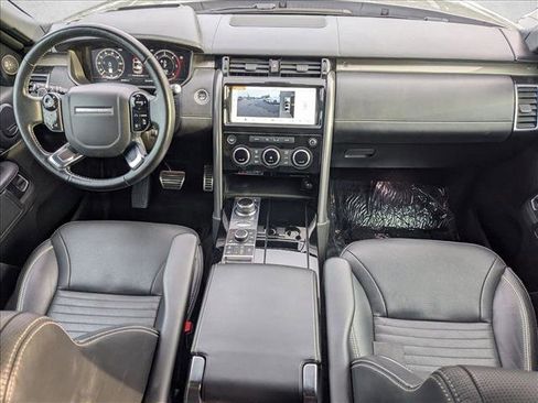 Used 2020 Land Rover Discovery HSE Luxury image 19