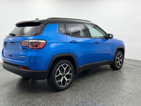 Used 2025 Jeep Compass Limited AWD/4WD image 9