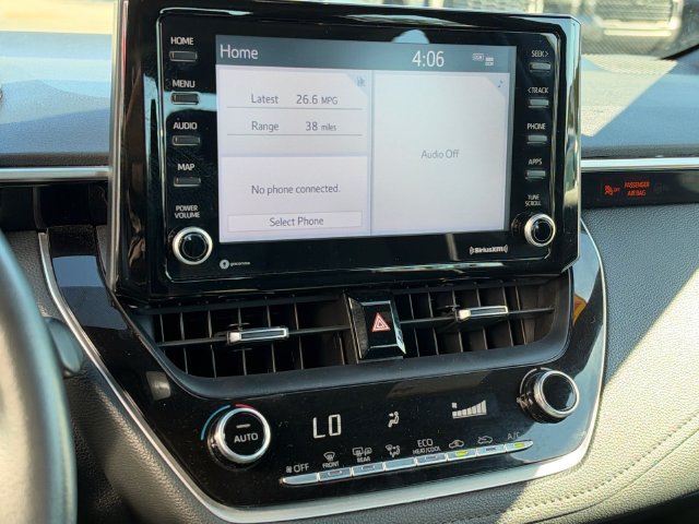 Used 2022 Toyota Corolla SE w/ SE Premium Package FWD image 23