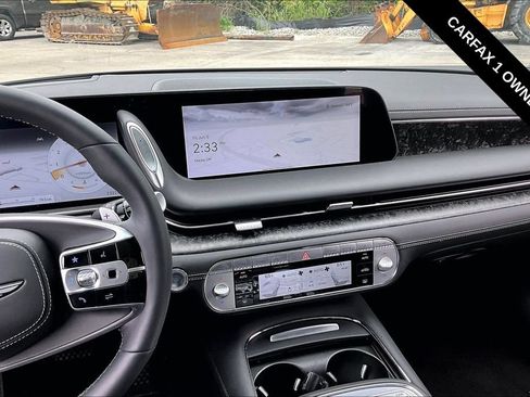 Used 2025 Genesis G90 3.5T AWD/4WD image 9