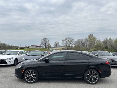 Used 2015 Chrysler 200 S w/ Navigation & Sound Group I FWD image 3
