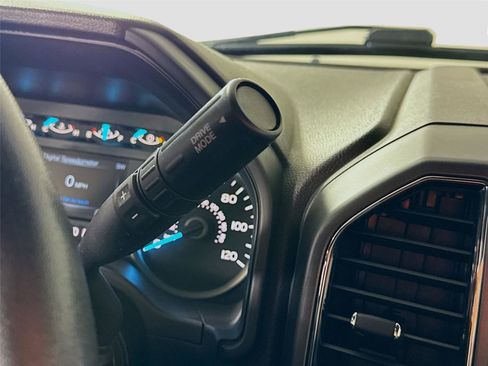 Used 2018 Ford F150 XLT w/ Equipment Group 302A Luxury image 11