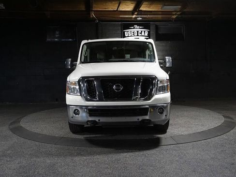 Used 2019 Nissan NV 3500 SL RWD image 8