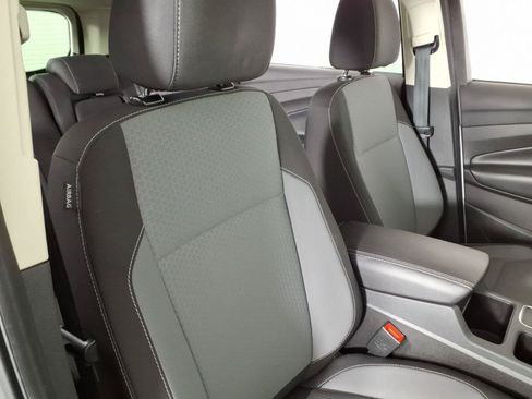 Used 2017 Ford Escape SE FWD image 10