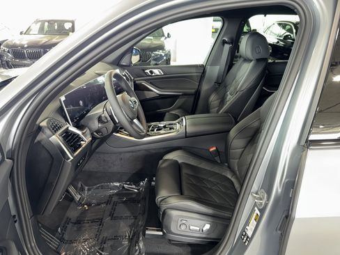New 2026 BMW X5 xDrive40i w/ M Sport Package image 14