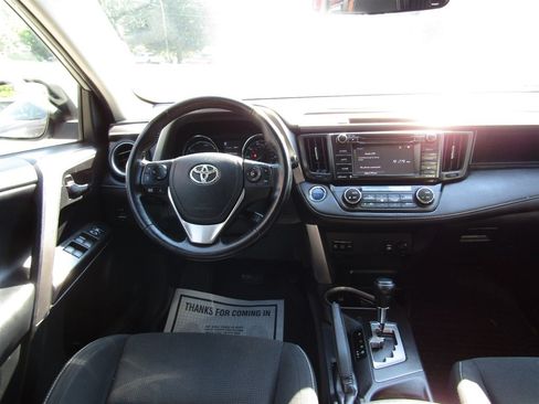 Used 2016 Toyota RAV4 XLE AWD/4WD image 25