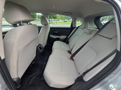 Used 2025 Honda HR-V LX image 11