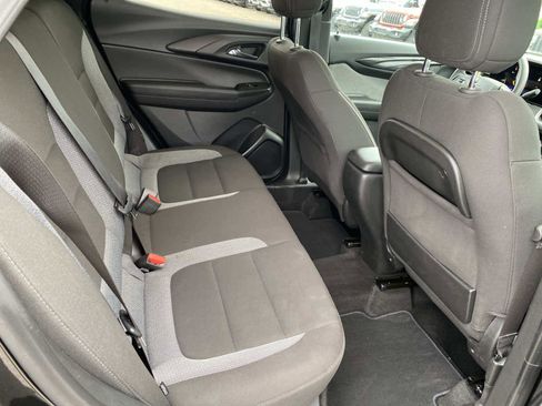Used 2024 Chevrolet TrailBlazer LT w/ Driver Confidence Package image 23
