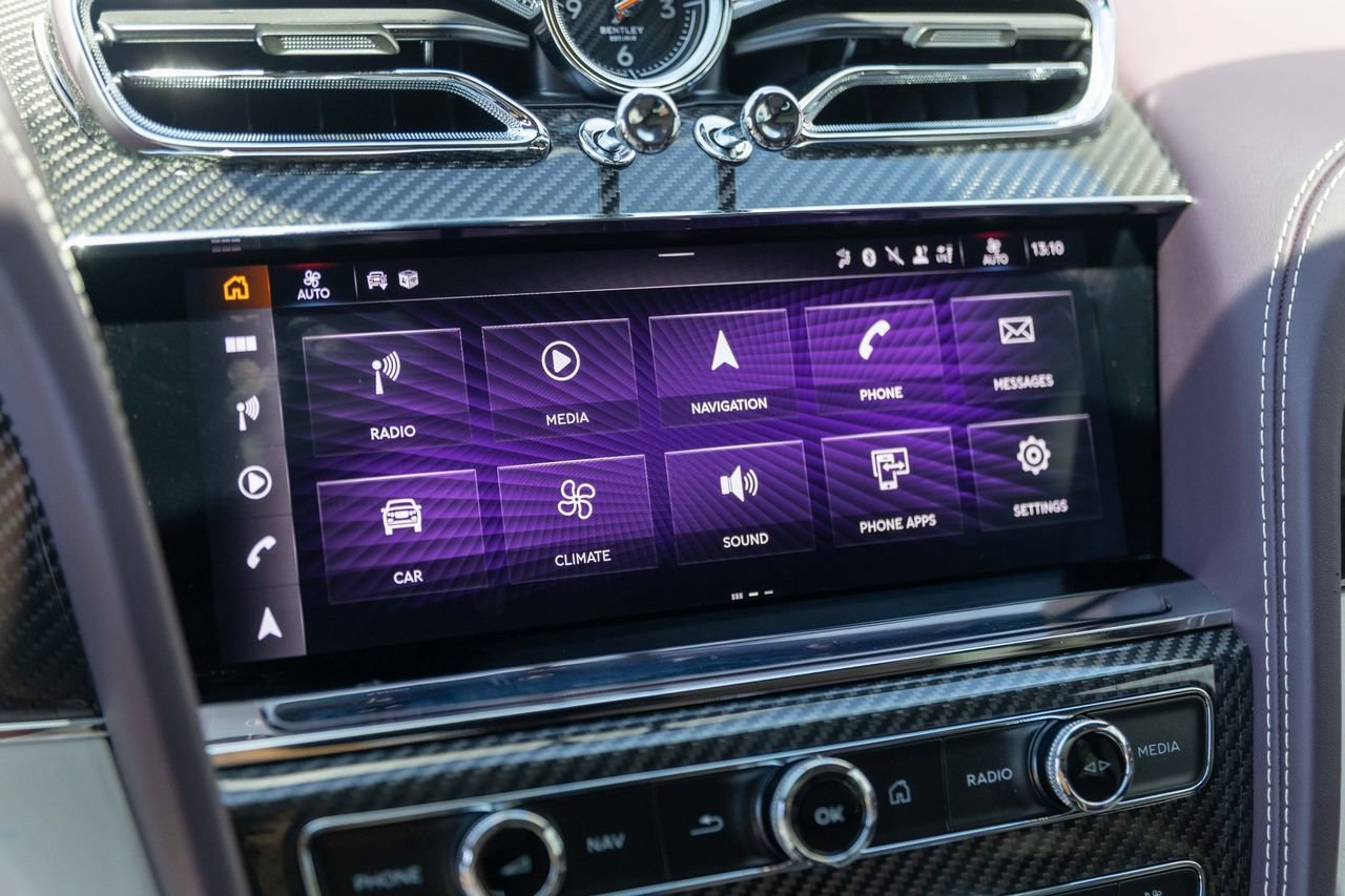 Certified 2023 Bentley Bentayga AWD/4WD image 35