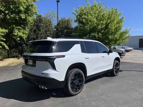 New 2026 Chevrolet Traverse RS FWD image 9