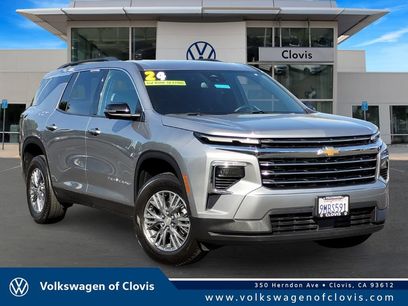 Used 2024 Chevrolet Traverse LT