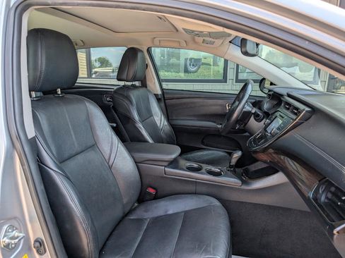 Used 2015 Toyota Avalon XLE Touring FWD image 22
