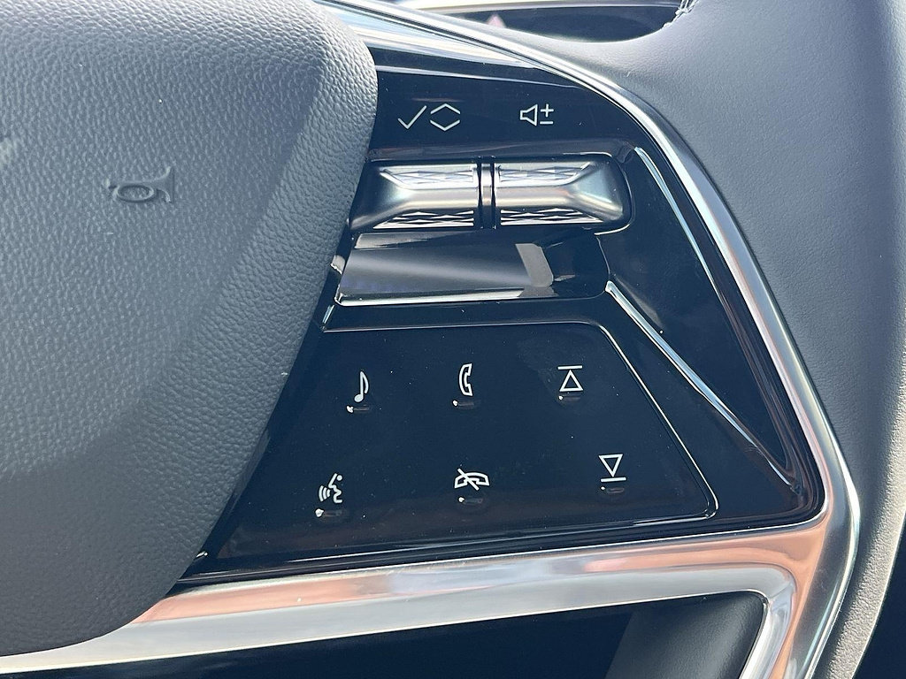 New 2026 Cadillac Escalade IQ Luxury 1 AWD/4WD image 12