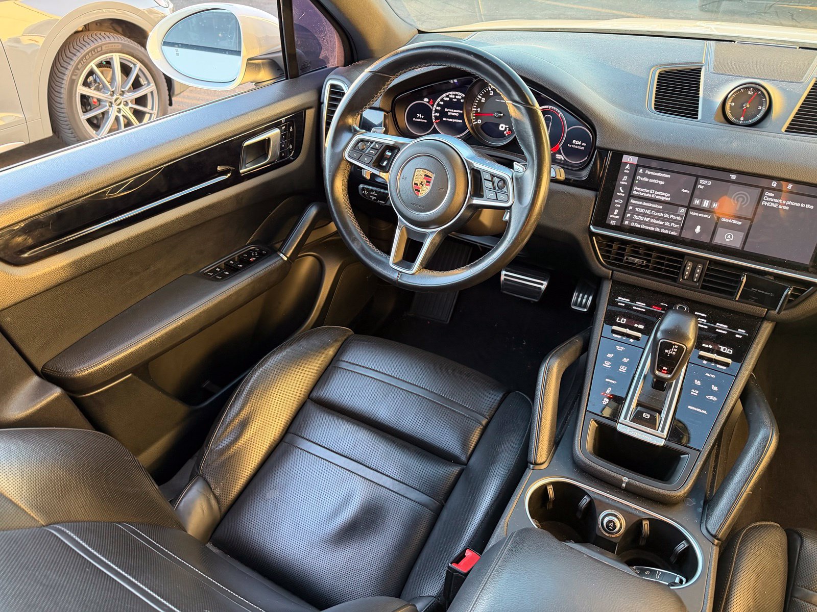 Used 2019 Porsche Cayenne S w/ Premium Plus Package AWD/4WD image 6