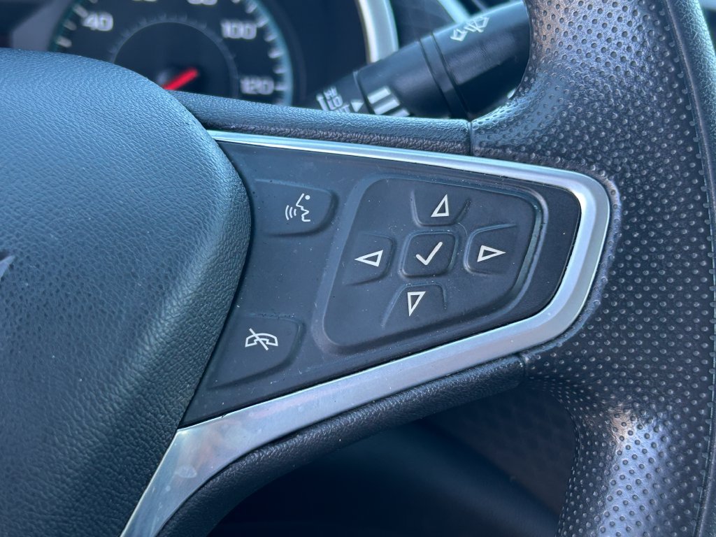 Used 2022 Chevrolet Malibu LT FWD image 18