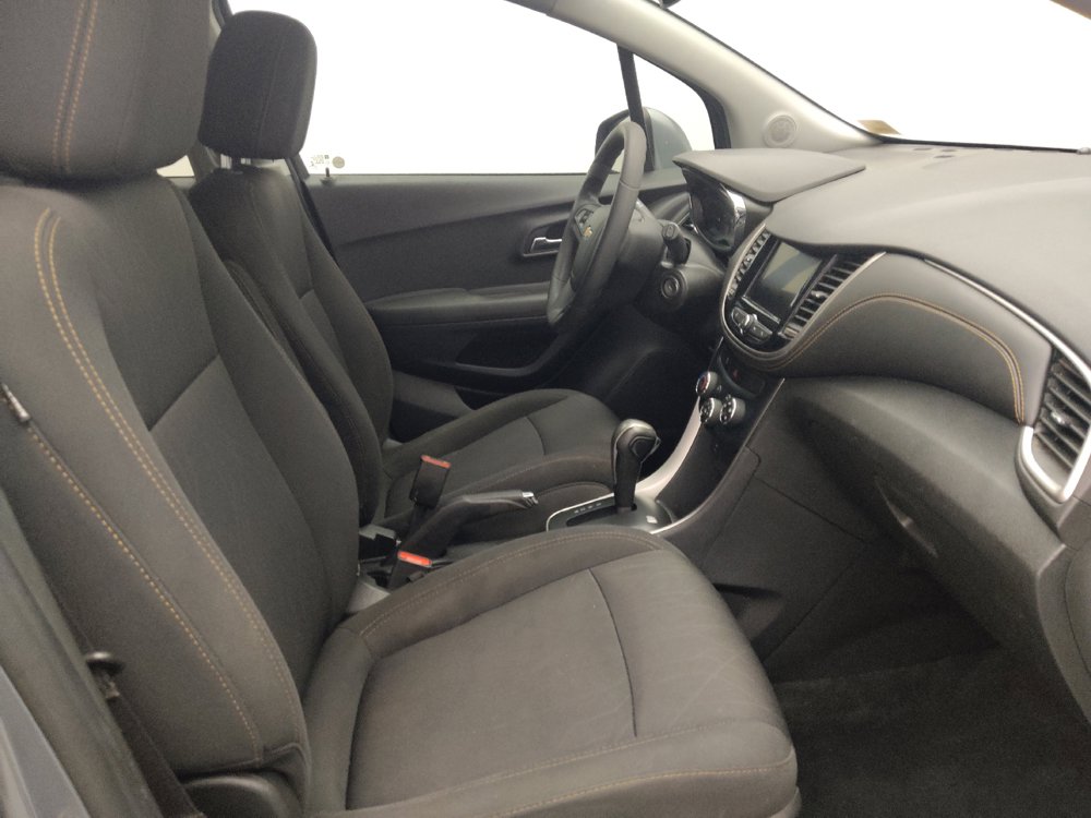 Used 2020 Chevrolet Trax LT FWD image 21