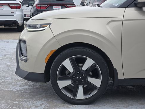 Used 2020 Kia Soul EX image 9