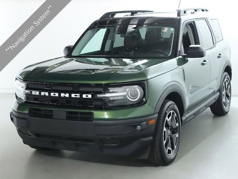 Used 2023 Ford Bronco Sport Outer Banks w/ Tech Package image 3