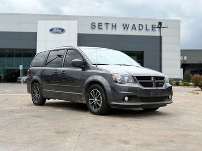 Used 2016 Dodge Grand Caravan R/T w/ Driver Convenience Group