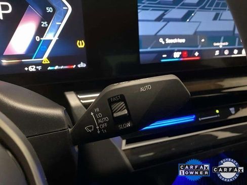 Used 2025 BMW 530i xDrive image 40