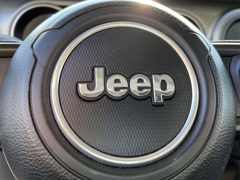 Used 2021 Jeep Wrangler Sport image 30