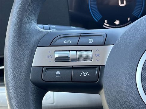 New 2026 Hyundai Kona SE image 13