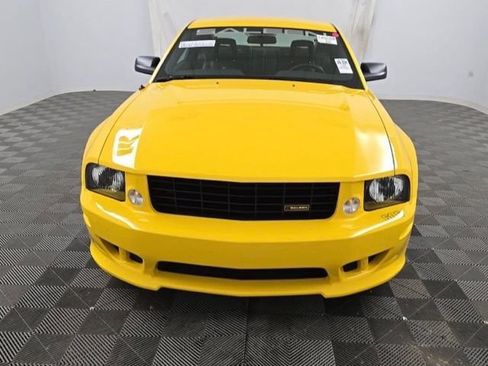 Used 2006 Ford Mustang GT RWD image 4