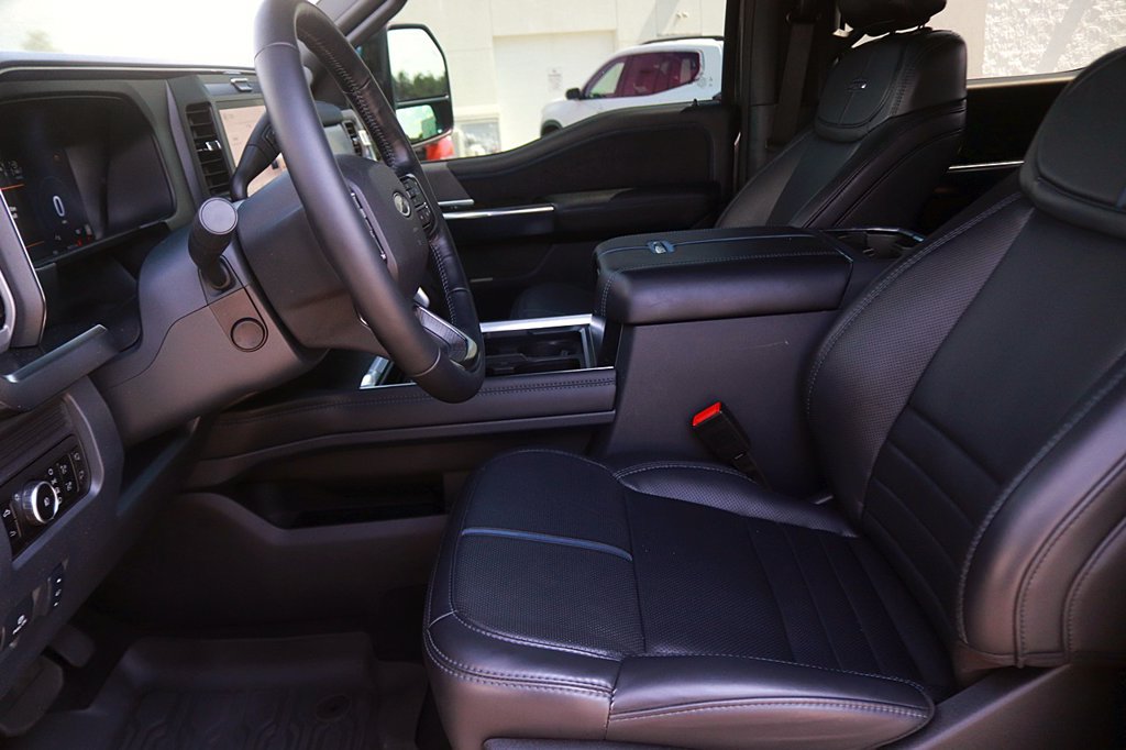 Used 2025 Ford F350 Platinum AWD/4WD image 18
