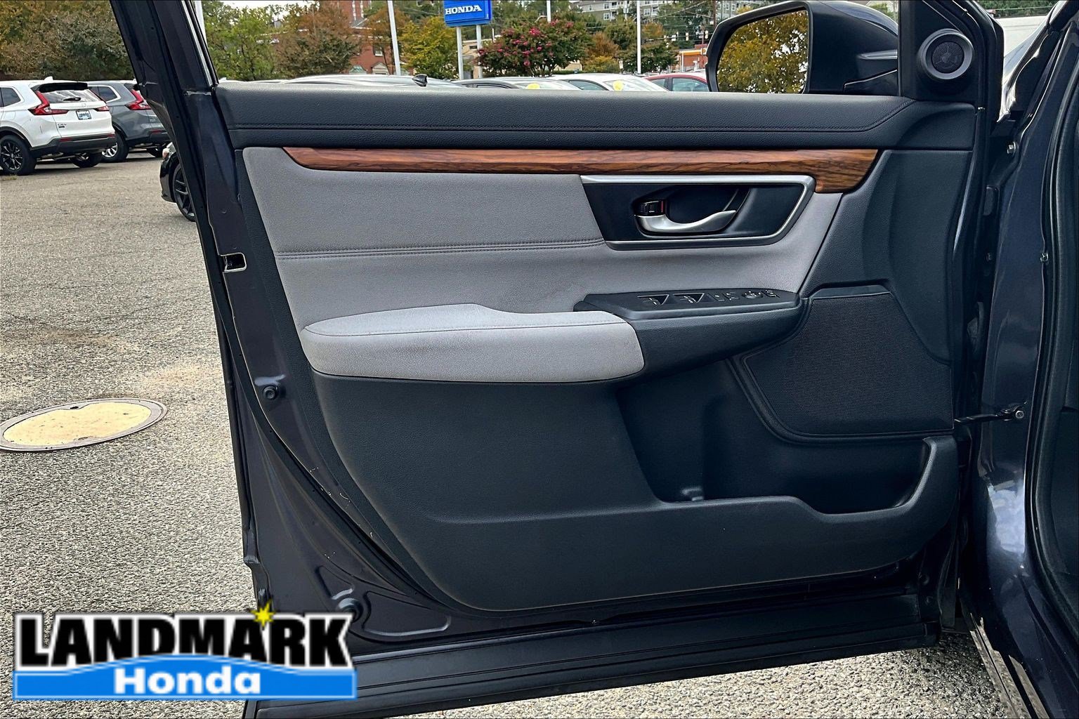 Used 2017 Honda CR-V EX image 18