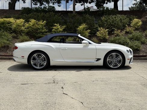 Used 2023 Bentley Continental GT V8 image 7