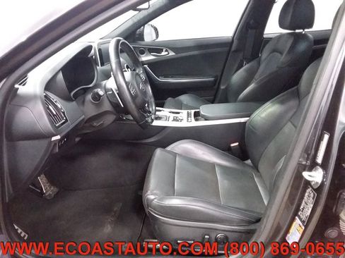 Used 2019 Kia Stinger GT image 10