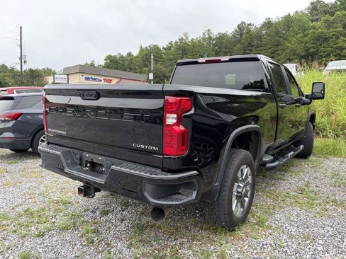 Used 2025 Chevrolet Silverado 2500 Custom w/ Custom Value Package AWD/4WD image 11