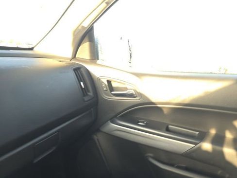 Used 2019 Chevrolet Colorado LT image 14