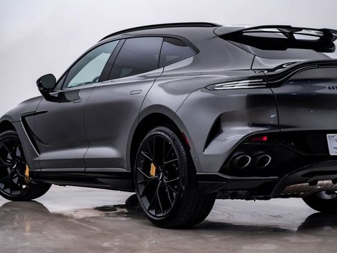 New 2026 Aston Martin DBX 707 image 9