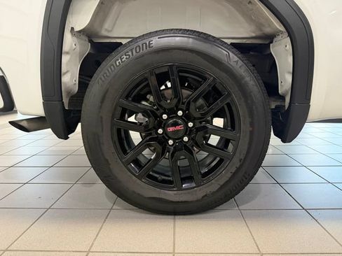 Used 2023 GMC Sierra 1500 Elevation AWD/4WD image 9