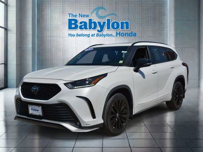 Used 2023 Toyota Highlander XSE