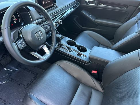 Used 2024 Honda Civic EX-L image 4