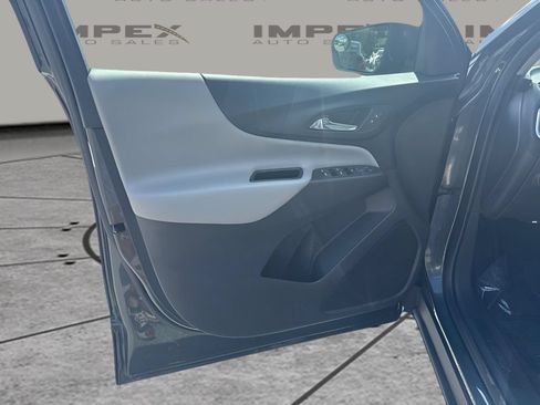 Used 2020 Chevrolet Equinox LS FWD image 21