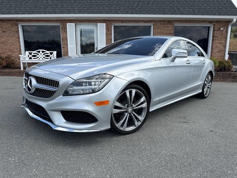 Used 2016 Mercedes-Benz CLS 400 4MATIC w/ Premium 1 Package image 3