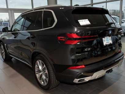 New 2026 BMW X5 xDrive50e w/ Premium Package