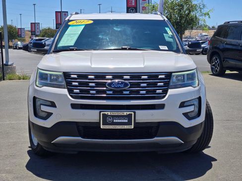Used 2017 Ford Explorer XLT w/ Equipment Group 202A FWD image 2