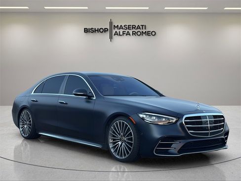 Used 2022 Mercedes-Benz S 580 4MATIC Sedan image 3